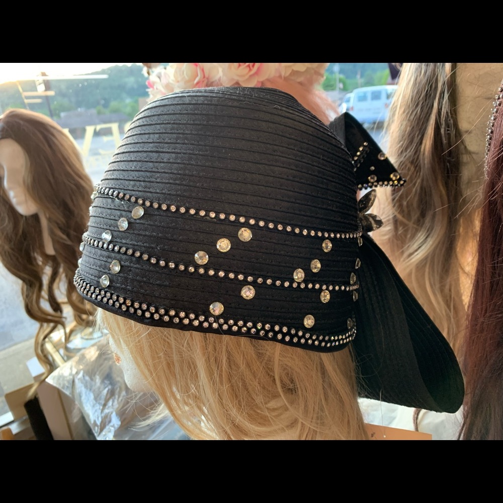 Black elegant hat - Picture 5 of 7